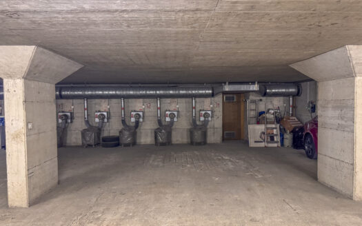 3 places de parc en garage souterrain – Monts-de-Corsier
